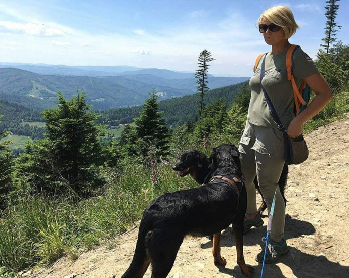 Owczarek francuski Beauceron i góry